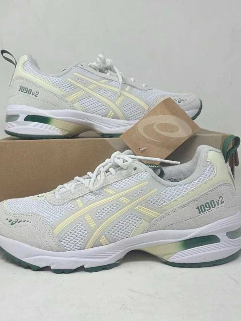 Women's Asics GEL-1090v2 Shoes sneakers - White / Glacier Grey 1202A383-102